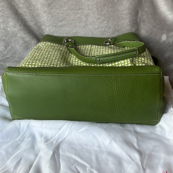 Vintage coach shoulder tote bag, Kelly green and cream leather with dust bag - Picture 8 of 8